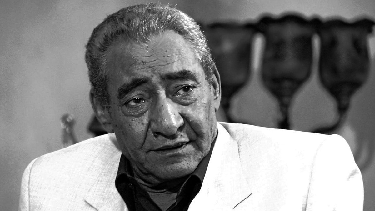 شعر عبد الرحمن الأبنودي عن الأم مكتوب ومسموع